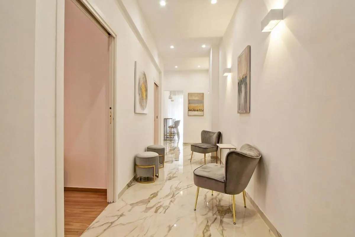 רומא Nice Holiday Near Trastevere דירה
